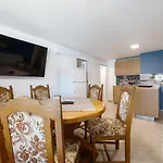 Rosmarin - Family Friendly, Beachfront