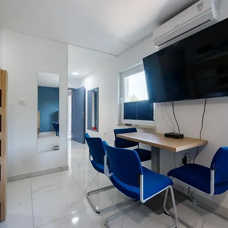 Rosmarin - Family Friendly, Beachfront アパート