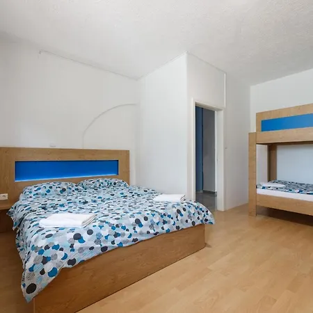 Apartment Rosmarin - Family Friendly, Beachfront *