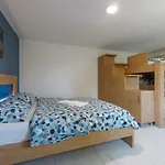 Rosmarin - Family Friendly, Beachfront Appartement