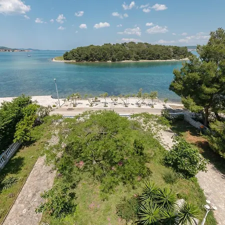 公寓 Rosmarin - Family Friendly, Beachfront *