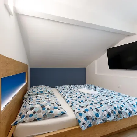 Apartment Rosmarin - Family Friendly, Beachfront *