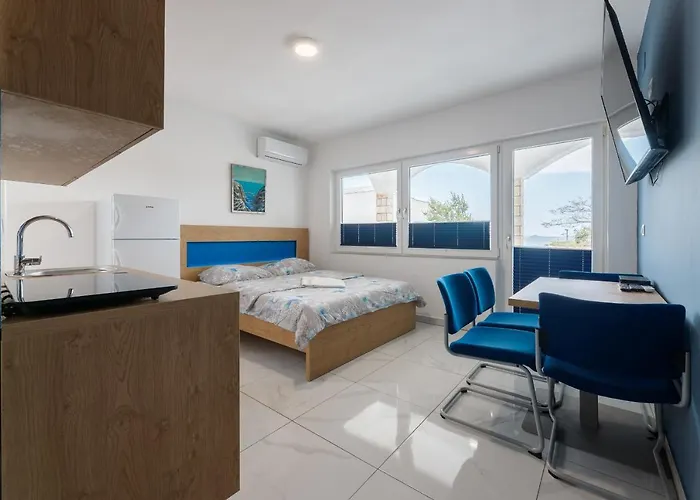Rosmarin - Family Friendly, Beachfront